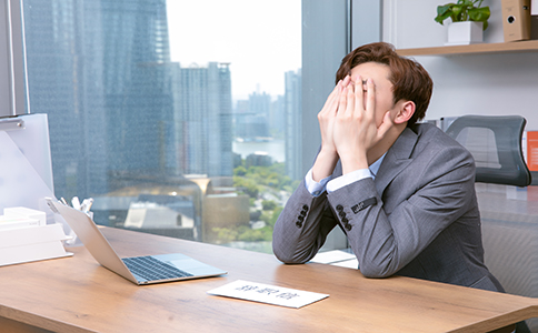 公司經(jīng)營(yíng)不下去了，到底零申報(bào)好？還是...