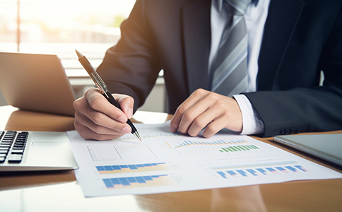 新公司注冊后多久報稅？