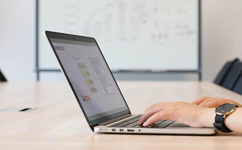 注冊集團(tuán)有限公司