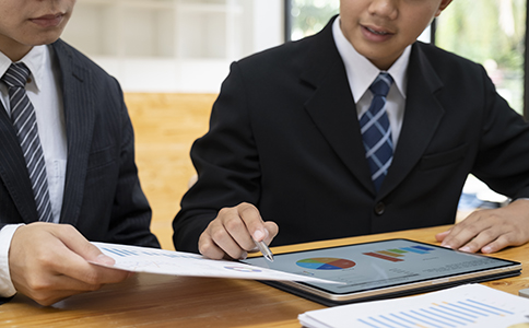 境內(nèi)旅游經(jīng)營(yíng)許可證怎么辦理？