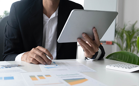 企業(yè)代理記賬收費：標(biāo)準(zhǔn)、模式與選擇指...